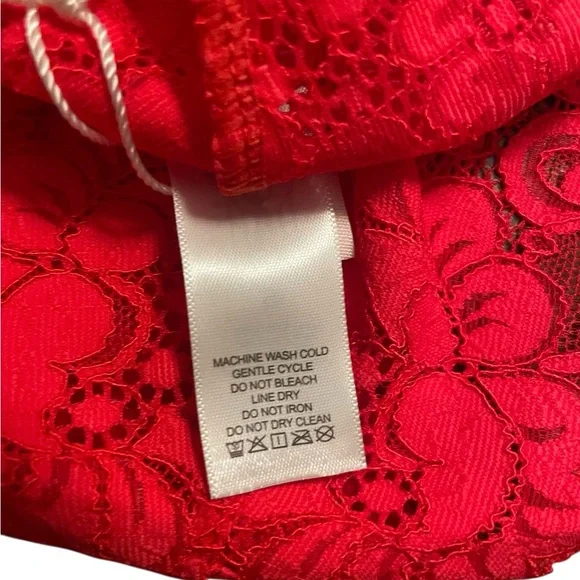 We are HAH Siren Red Chase Me Down Panite NWT Small - Picture 4 of 7